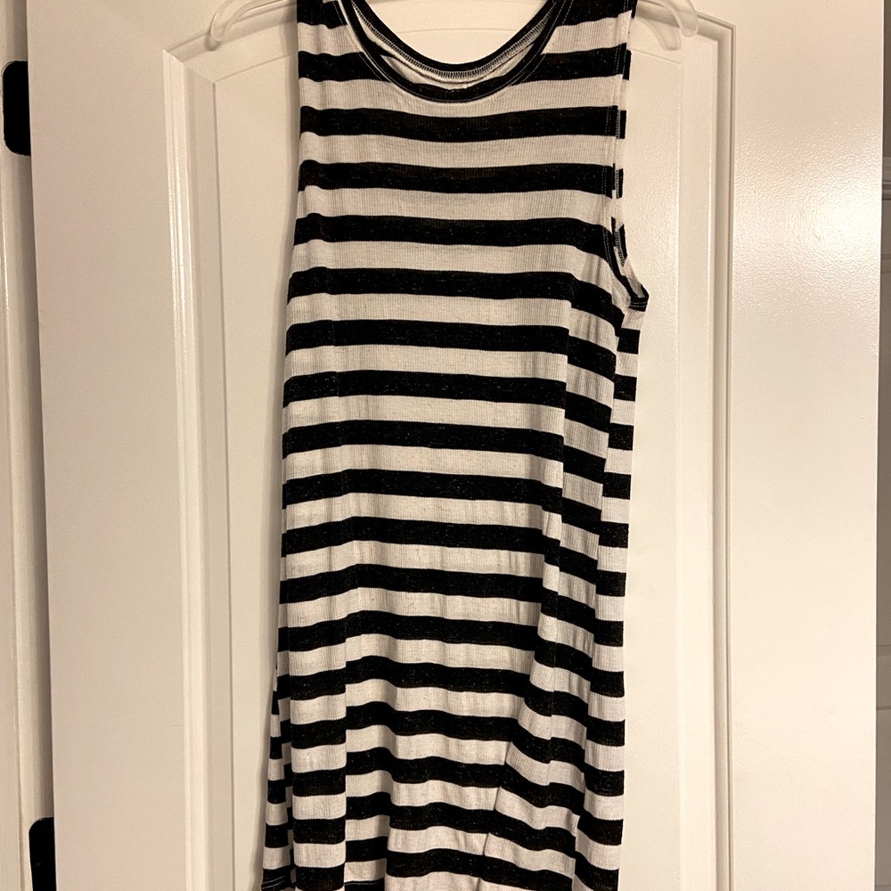 VOLCOM mid rise black and white striped dress